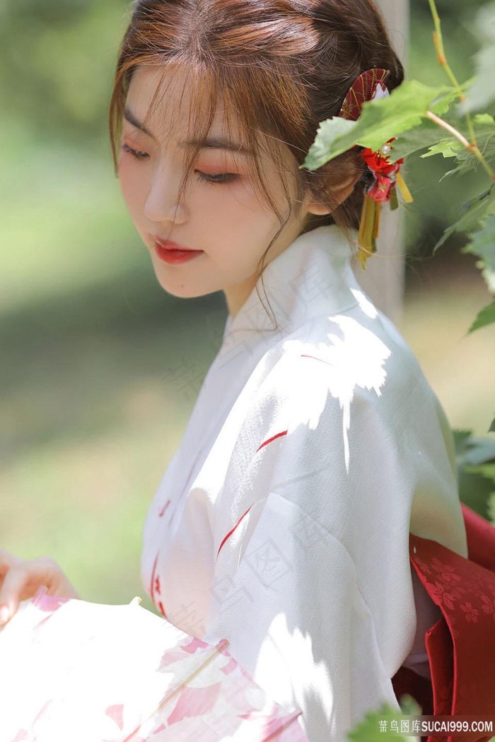 国内三点尽露的女明星