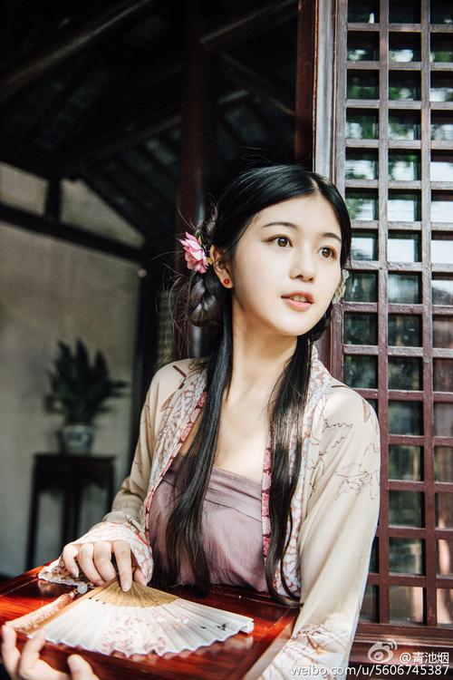 乱亲h女秽乱常伦